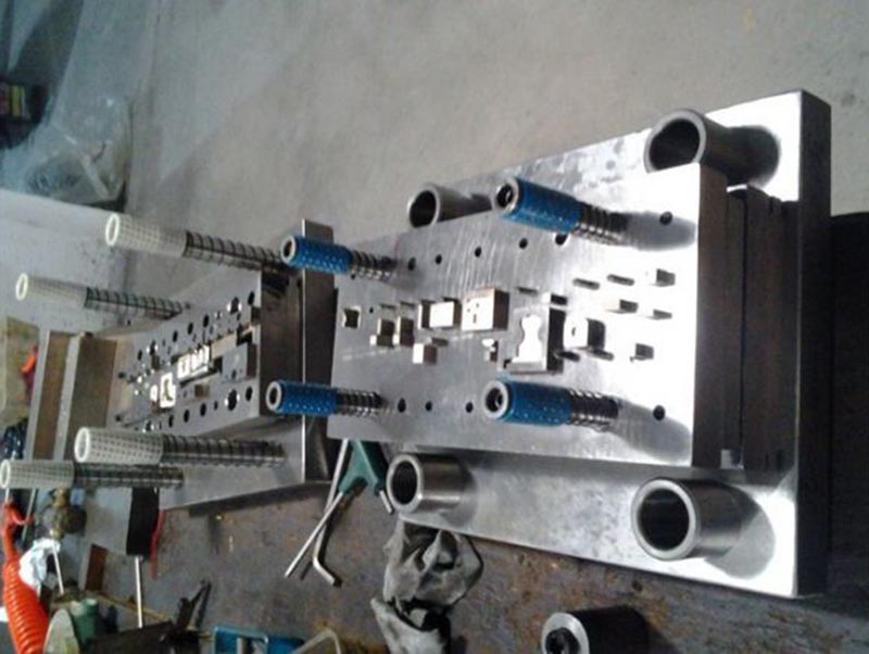 鼓楼模具制造-12