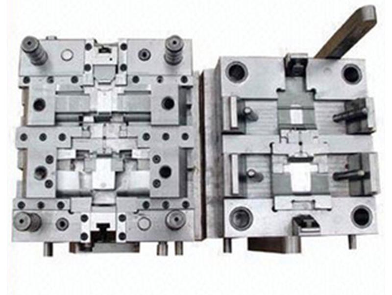 鼓楼精密塑料模-07